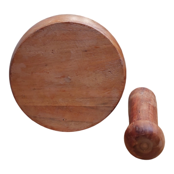 Large Traditional Solid Wooden Mortar & Pestle - Picture 7 of 7